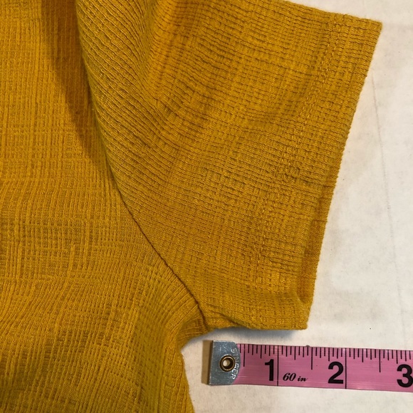 J. Crew Mustard Yellow V-neck T-Shirt Sz XXS - Picture 9 of 9